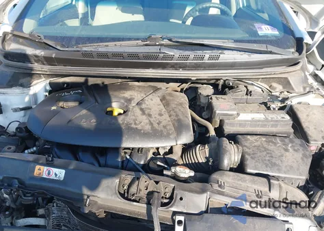 2016 Hyundai Elantra Se из США, поврежденный, VIN 5NPDH4AE9GH760212